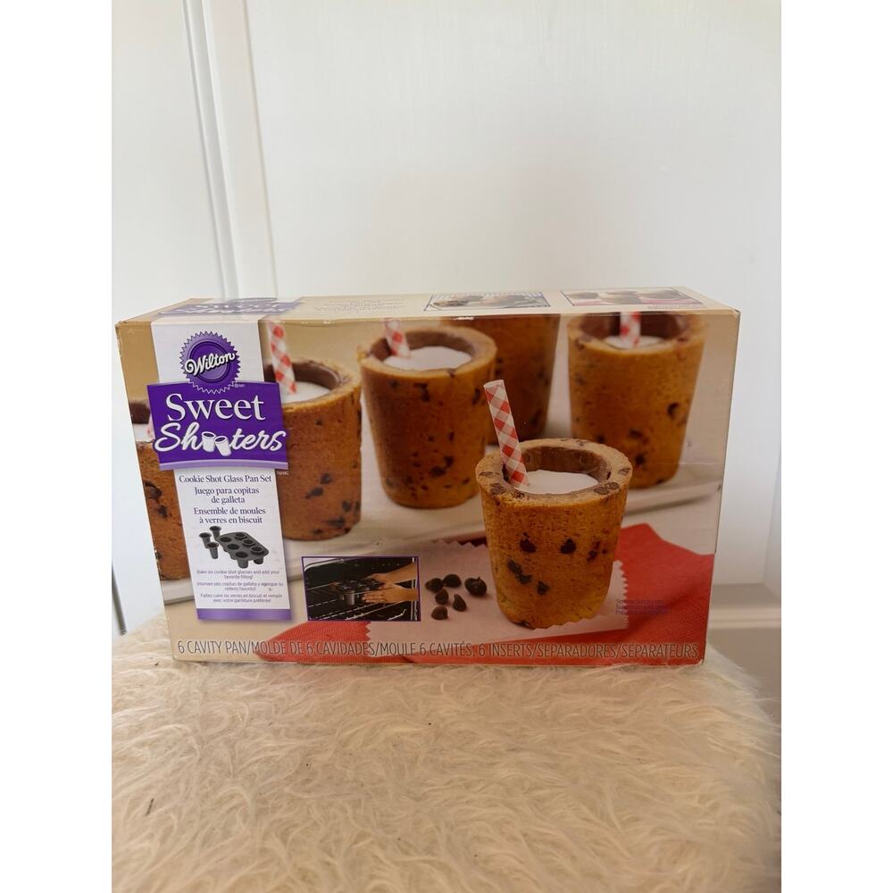 New Wilton Sweet Shooters Cookie Shot Glass Pan Set
